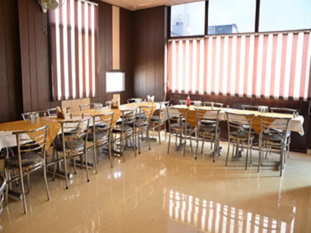 Hotel Popular Amritsar Zewnętrze zdjęcie