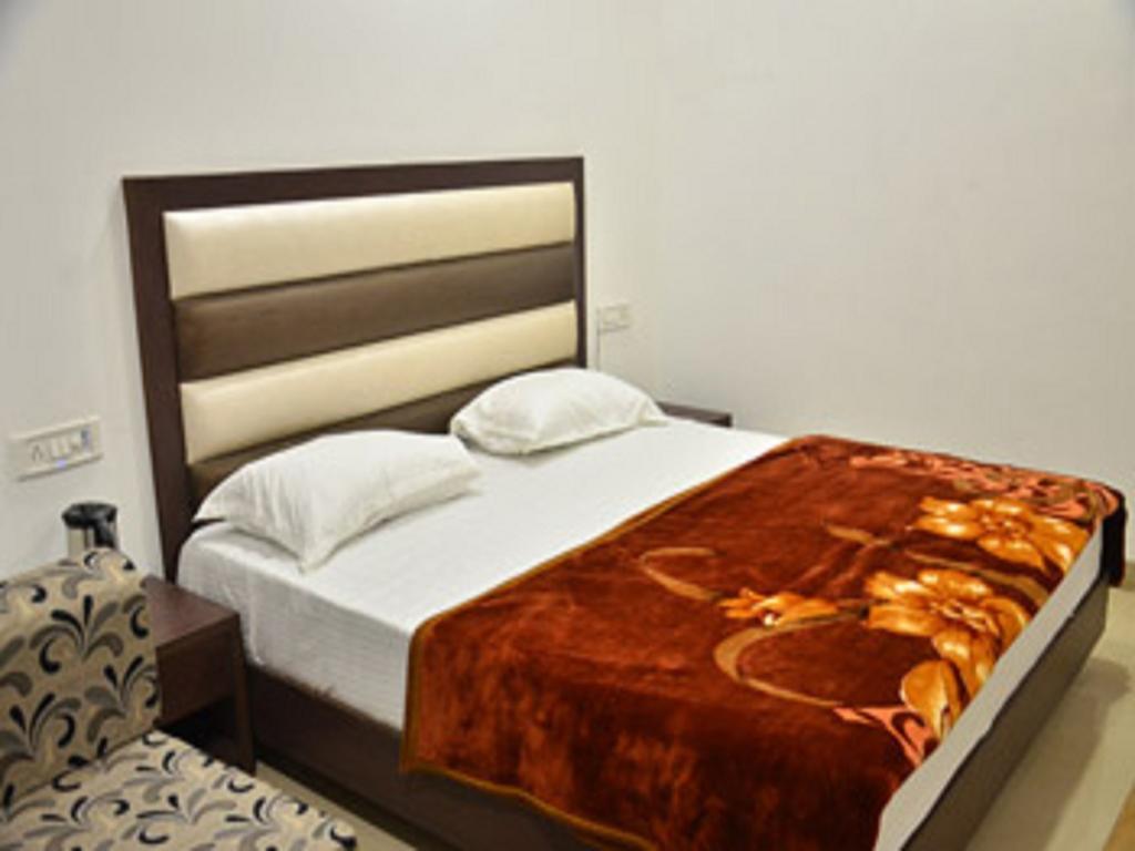 Hotel Popular Amritsar Pokój zdjęcie